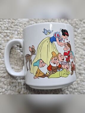 Walt Disney Snow White & the Seven Dwarfs Mug